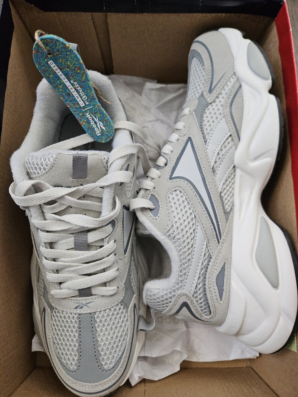 Men's Reebok Charge Lite Gray Mesh Sneakers, Size 8M / EUR 40.5